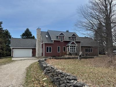 985 Town Line Rd