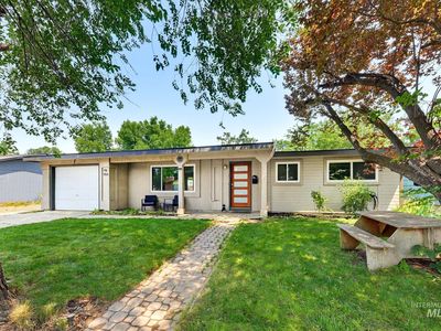 7826 W Westover Dr
