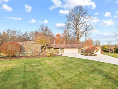 6140 Blacklick Eastern Rd NW