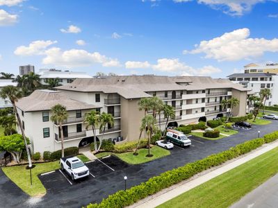 1051 Swallow Ave UNIT 301