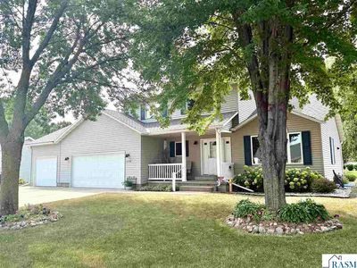 1310 Lloyd Ln