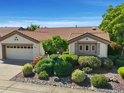 1001 Magnolia Ln