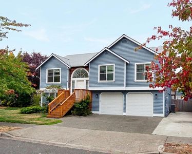 4336 NE 9th Place
