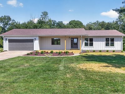 5211 S 450th Rd E