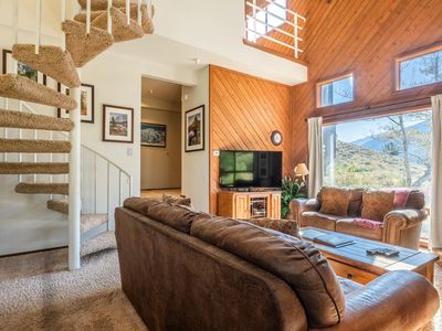 865 Majestic Pines Dr #6