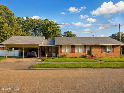 400 W Oak Ave