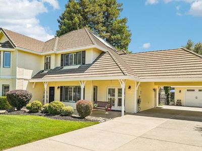 6865 Boardwalk Dr