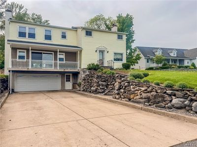 5107 W Lake Rd