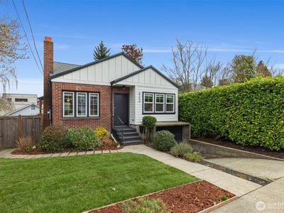 8254 Interlake Avenue N