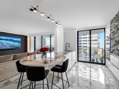9 Island Ave APT 609