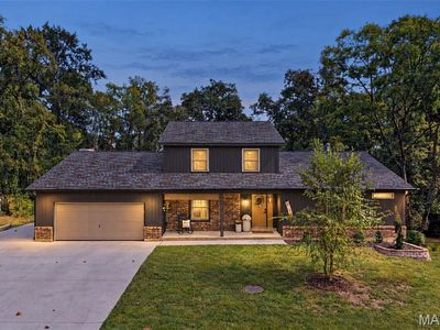 32 Country Lane Ct