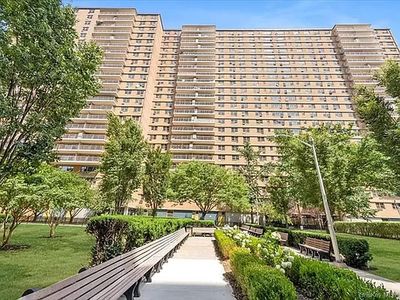 464 Neptune Avenue #23F
