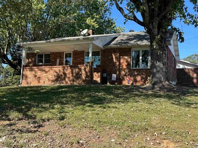 Property at 8450 E 500 N, Francisco, IN