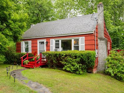 24 Dutchess Hill Road