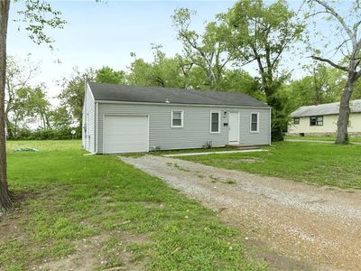 7806 E 86th St