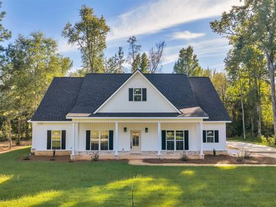 Property at 102 Redwood Dr, Cochran, GA