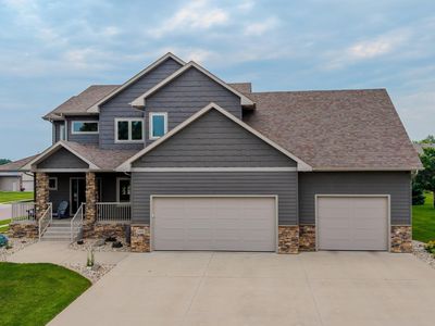 1100 S Discovery Ave