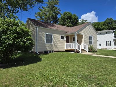 2201 6th Street