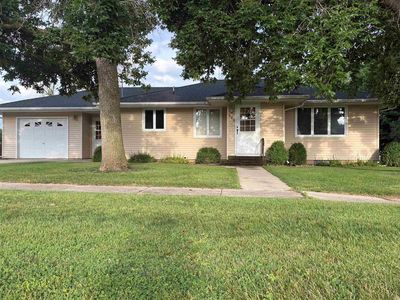 Property at 803 S Adams St, Wellsburg, IA