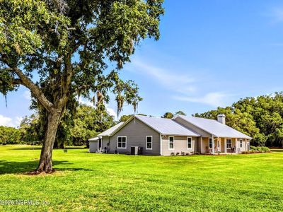 611 E STATE ROAD 100