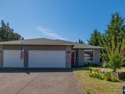 1046 Twinwood Ct NW