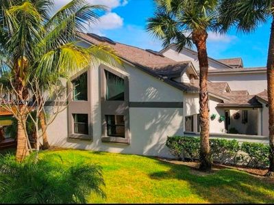 802 Landings Blvd