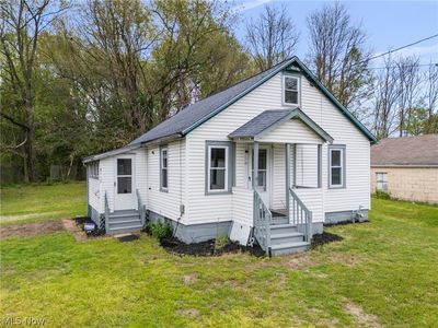 671 Fairview Ave