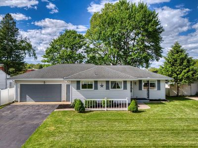1345 Grandstaff Ave