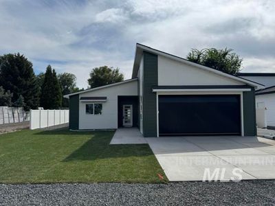 Property at 923 Aiken Ave, Buhl, ID
