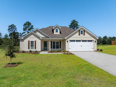 32 Edgewater Dr