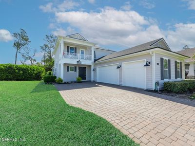 566 PARKBLUFF Circle