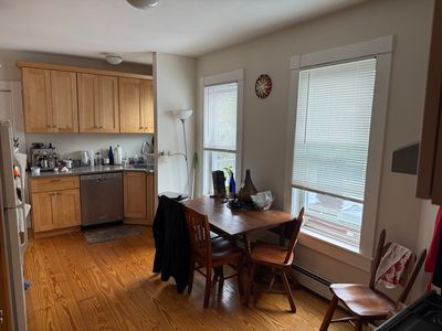 89 Newton St #4