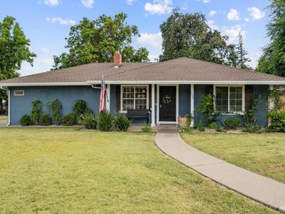 1408 W Benjamin Holt Dr