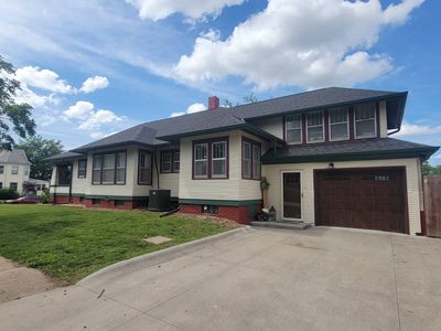 Property at 1521 J St, Auburn, NE