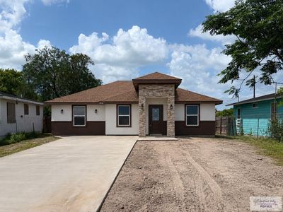 816 W Pierce Ave