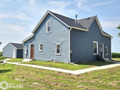 202 3rd St W