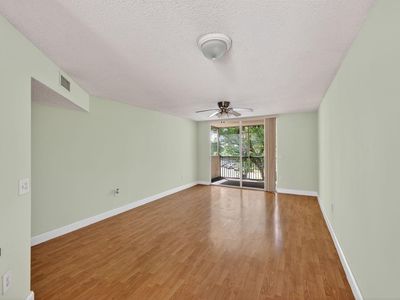 8373 Lake Drive Apt 307