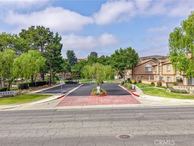 14711 Moon Crest Ln Unit F