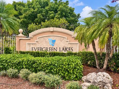 5021 Wiles Road Apt 301
