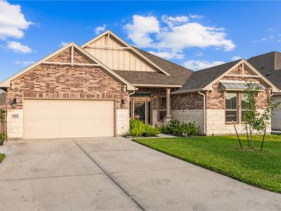 7622 Dr Hector P Garcia Dr