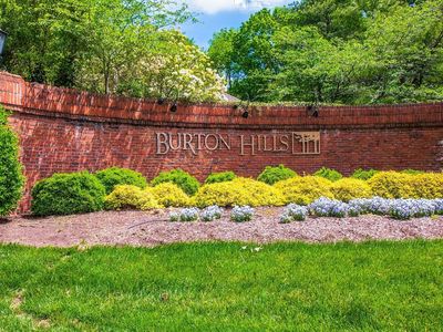 223 Boxmere Pl