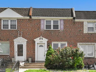 1044 E Academy Ave