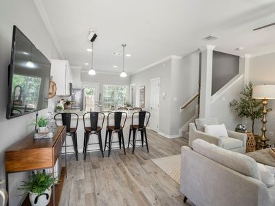 305 Holleman Dr E APT 1206