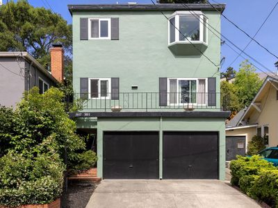 3957 Canon Ave