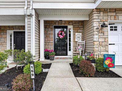 169 Acorn Dr