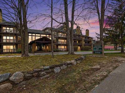 5620 Highlands Dr #518