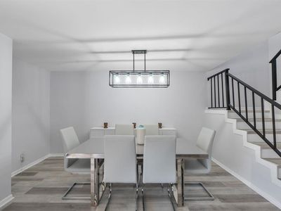 400 Commodore Dr #316