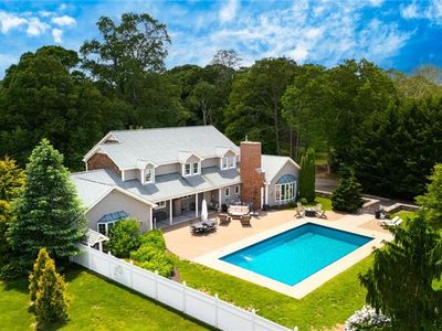 74 Oakwoods Dr