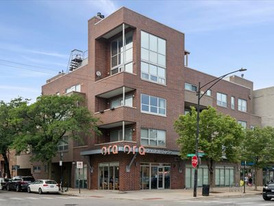 1850 W Division St APT 3B