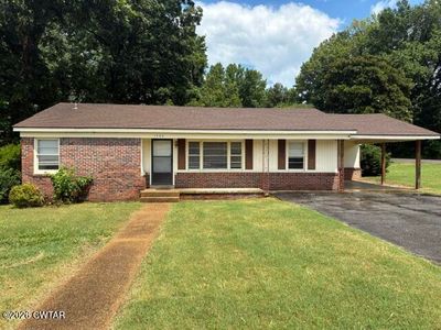 1500 Woodlawn Ave